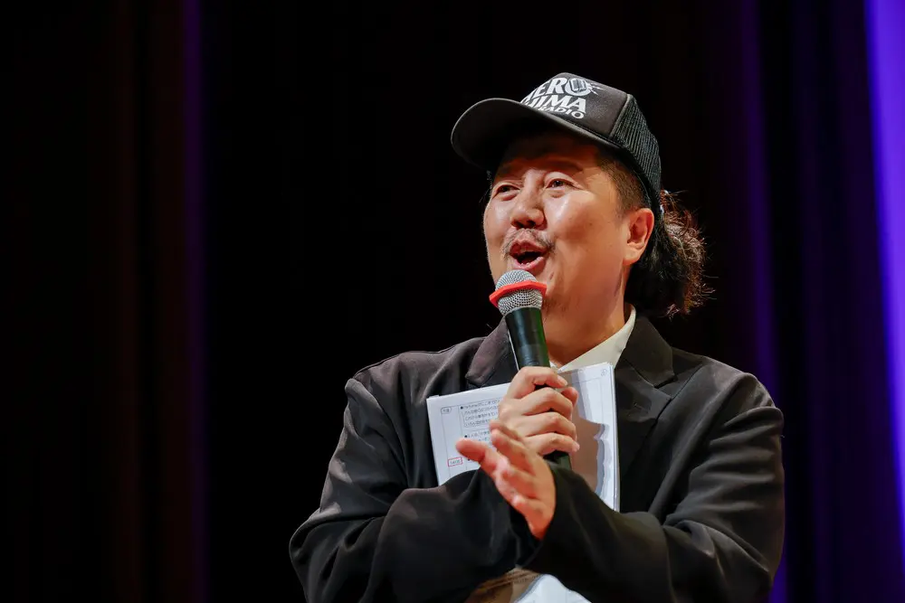 中学の時に作ったマゲラゲカソクムシくん（公式） 大窪シゲキが学校の先生にインタビュー！ | 広島FM【公式】