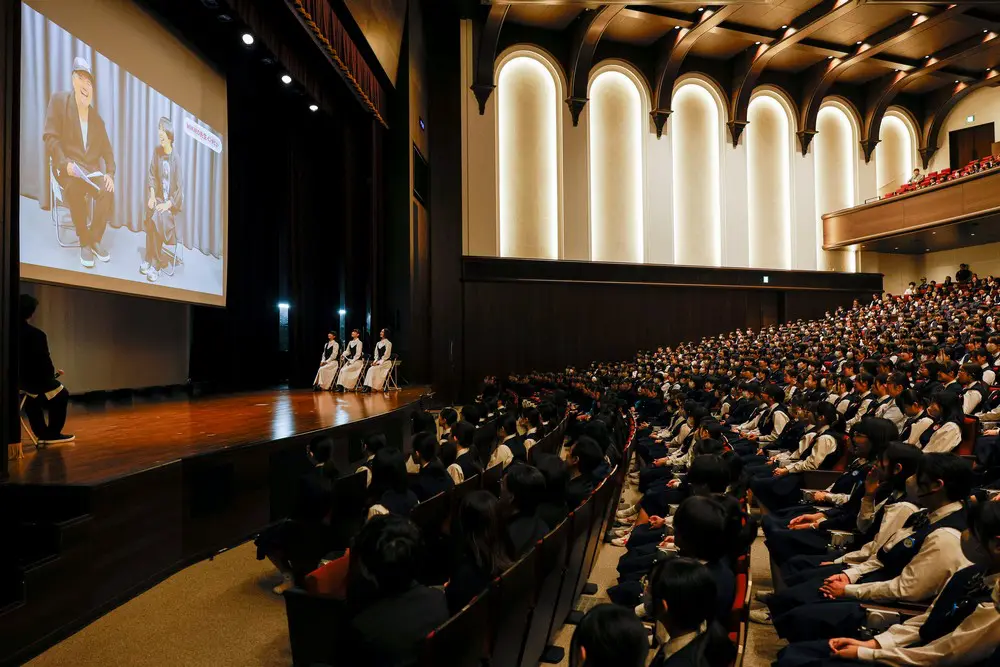 9ジラジ特別授業 in 安田女子中学高等学校」レポート！ | 広島FM【公式】